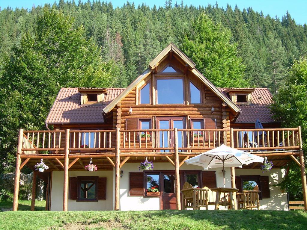 Veresko Villa ラク・ロシュ エクステリア 写真