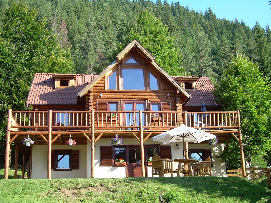 Veresko Villa ラク・ロシュ エクステリア 写真